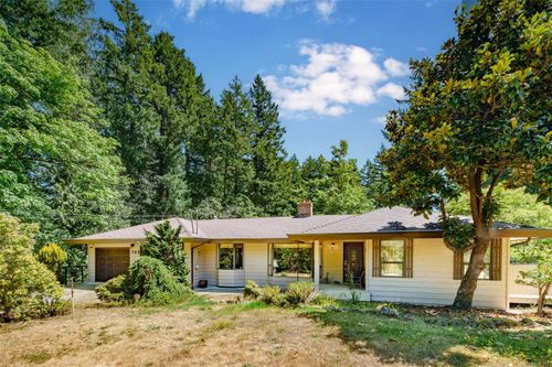 765 Woodcreek Dr, North Saanich, BC, V8L5K4 | Card Image
