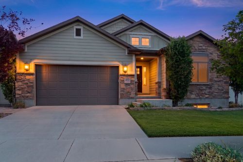 4122 W Walnut Canyon Ln, South Jordan, UT, 84009-3953 | Card Image
