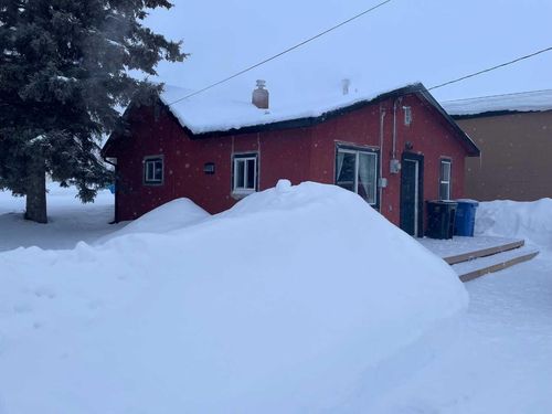 10915 104 Ave Avenue, Fairview, AB, T0H1L0 | Card Image