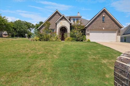 640 Three Tee Ct, Grand Prairie, TX, 75052-6686 | Card Image