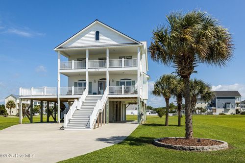 240 Live Oak Rd, Newport, NC, 28570-5143 | Card Image