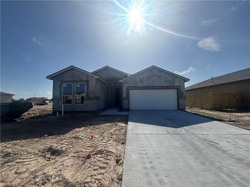 114 Guadalupe Palm Dr, Portland, TX, 78374-1124 | Card Image