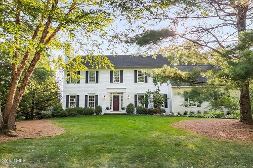 25 Columbine Dr, Glenmont, NY, 12077-2971 | Card Image