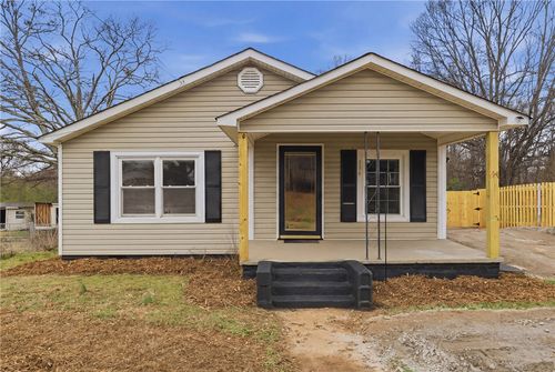 114 N Moore Street, Duncan, SC, 29334 | Card Image