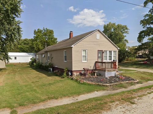 809 W South 5th St, Shelbyville, IL, 62565-1936 | Card Image