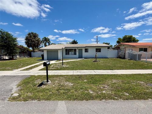 5373 W 10th Ct, Hialeah, FL, 33012 | Card Image