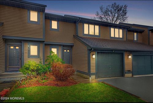 17-231 Grant Ave, Pompton Lakes, NJ, 07442-1103 | Card Image