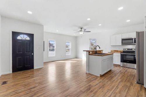 121 E Washington St, Georgetown, KY, 40324-1716 | Card Image