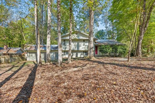 690 Shadow Leaf Ln, Tunnel Hill, GA, 30755-9577 | Card Image