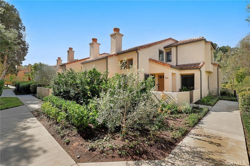 122 Corsica Dr, Newport Beach, CA, 92660-3239 | Card Image