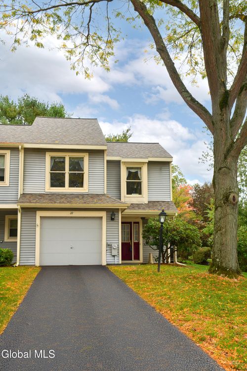 22 Generals Way, Halfmoon, NY, 12065-6529 | Card Image