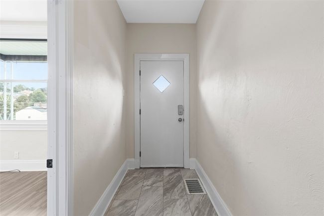 4506 Bowes Ave, House other with 3 bedrooms, 1 bathrooms and 2 parking in West Mifflin PA | Image 4