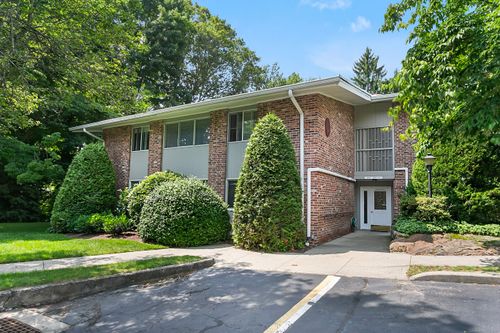 207-207 Southport Woods Drive, Fairfield, CT, 06890 | Card Image