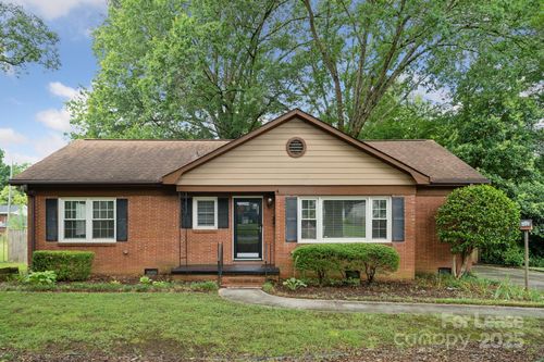 1818 Woodland Dr, Charlotte, NC, 28205-6352 | Card Image