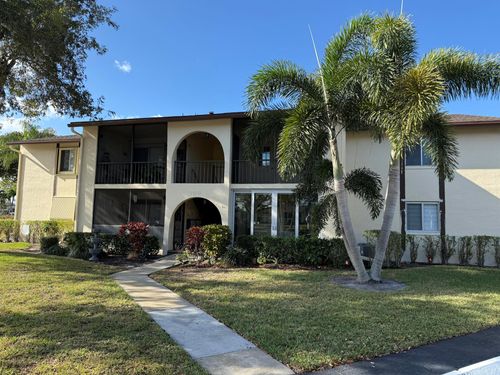 d2-109 Lake Pine Cir, Greenacres, FL, 33463-5519 | Card Image