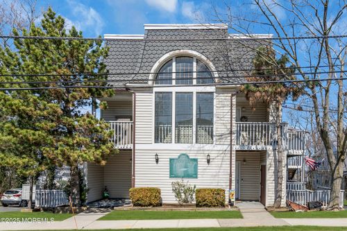 9-100 Navesink Ave, Highlands, NJ, 07732-1836 | Card Image