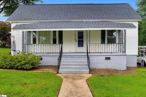 201 S 7th St, Easley, SC, 29640-3425 | Card Image