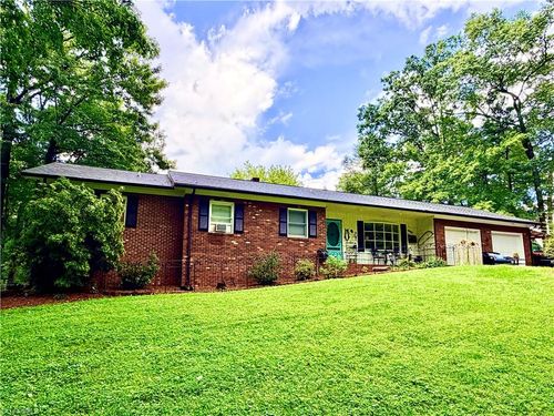 357 Holly Hill St, North Wilkesboro, NC, 28659-8759 | Card Image