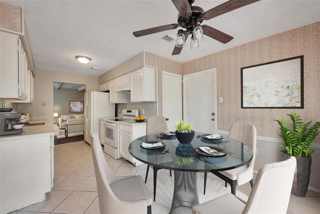 9507 Rannock Way, House other with 3 bedrooms, 2 bathrooms and 2 parking in Spring TX | Image 5