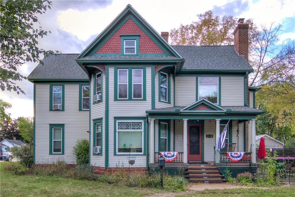 6th Ave, Eau Claire, WI 54703