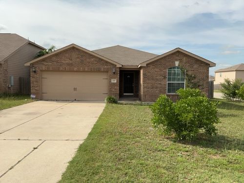 200 J E Brown Ln, Jarrell, TX, 76537-4403 | Card Image
