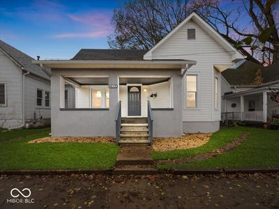 415 W Broadway Street, House other with 3 bedrooms, 1 bathrooms and null parking in Shelbyville IN | Image 1