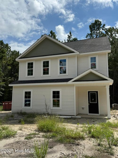 211 Brighttown Rd, Maysville, NC, 28555-9433 | Card Image