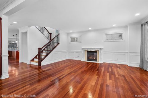 1365 Holland St, Birmingham, MI, 48009-7800 | Card Image