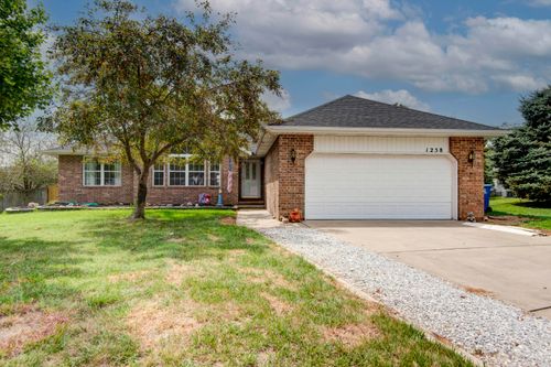 1258 W Batson Pl, Nixa, MO, 65714-8225 | Card Image