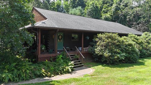 49215 Whittlesey Rd, Amherst, OH, 44001-9647 | Card Image