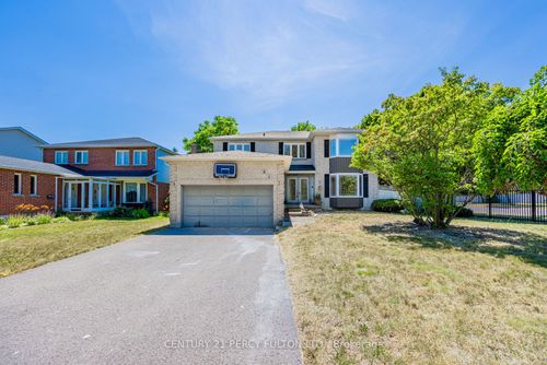 81 Ennisclare Pl, Whitby, ON, L1R1R9 | Card Image