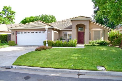 2333 E Omaha Avenue, Fresno, CA, 93720 | Card Image