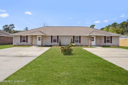b-8205 Santa Fe Ave, Biloxi, MS, 39532-7376 | Card Image