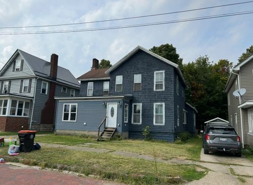 15 E Frederick St, Corry, PA, 16407-1213 | Card Image
