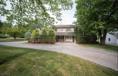 69 Ridge Dr, Livingston, NJ, 07039-3743 | Card Image