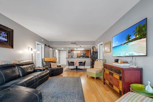 unit-508-300 S Duval St, Tallahassee, FL, 32301-1740 | Card Image