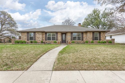 2400 Windsor Pl, Plano, TX, 75075-6614 | Card Image