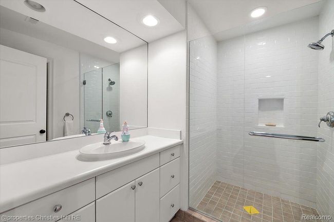 699 Abbey St, House other with 4 bedrooms, 6 bathrooms and null parking in Birmingham MI | Image 53