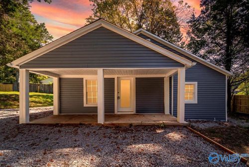 2809 Garvin Rd Nw, Huntsville, AL, 35810-4463 | Card Image