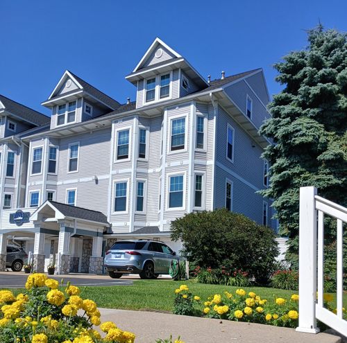 5-300 S Rath Ave, Ludington, MI, 49431-2077 | Card Image