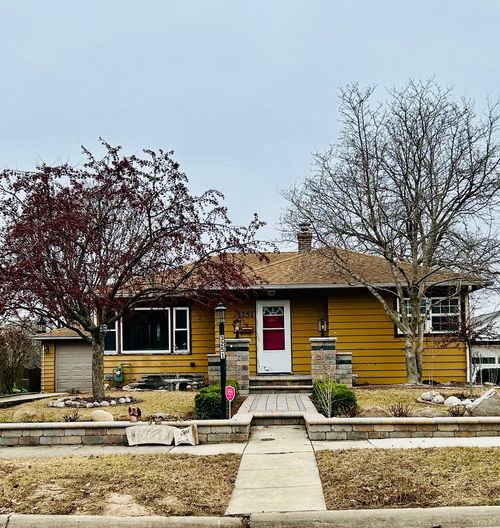 3251 Dartmouth Dr, Rockford, IL, 61108-7505 | Card Image