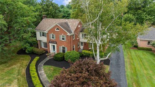 331 Golf Dr Ne, Warren, OH, 44483-6309 | Card Image