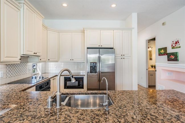 315 64 Th St, Condo with 3 bedrooms, 3 bathrooms and null parking in Holmes Beach FL | Image 10