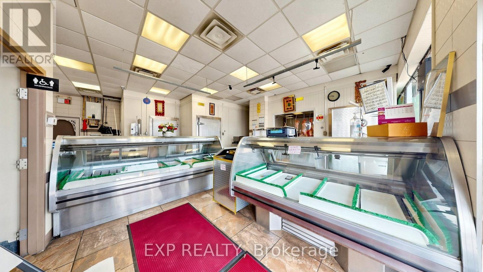 Business Opportunity in Richmond Hill (Oak Ridges) 5