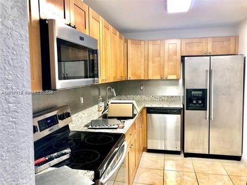 305-1800 Sans Souci Blvd, North Miami, FL, 33181-3033 | Card Image