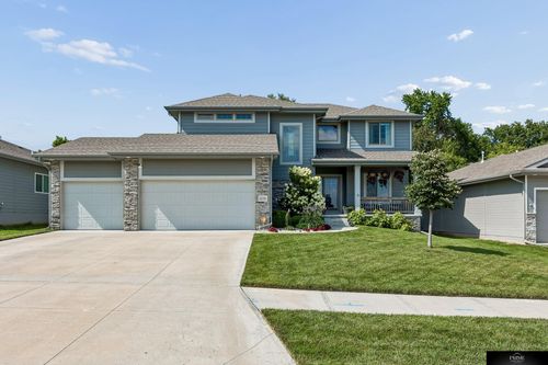 4230 Barksdale Cir, Bellevue, NE, 68123-1187 | Card Image