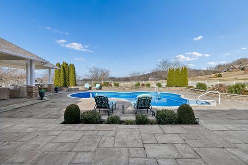 3231 Carrington Ln, Columbia, TN, 38401-8645 | Card Image