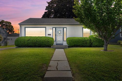 2109 Monroe Avenue, RACINE, WI, 53405 | Card Image