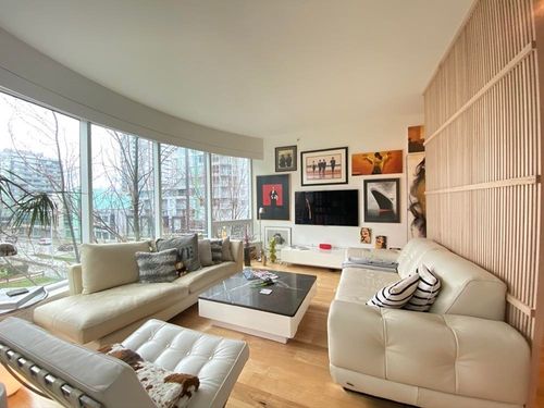 1661 Ontario St, Vancouver, BC, V5Y0C3 | Card Image