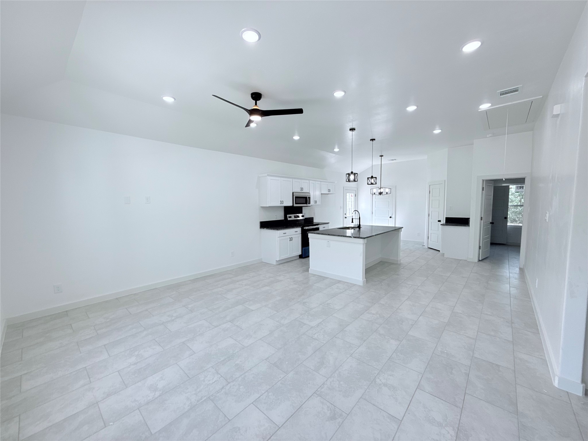 Residential in Devine 2